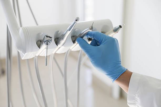 Professional Tooth Extraction technician working in Las Cruces, NM
